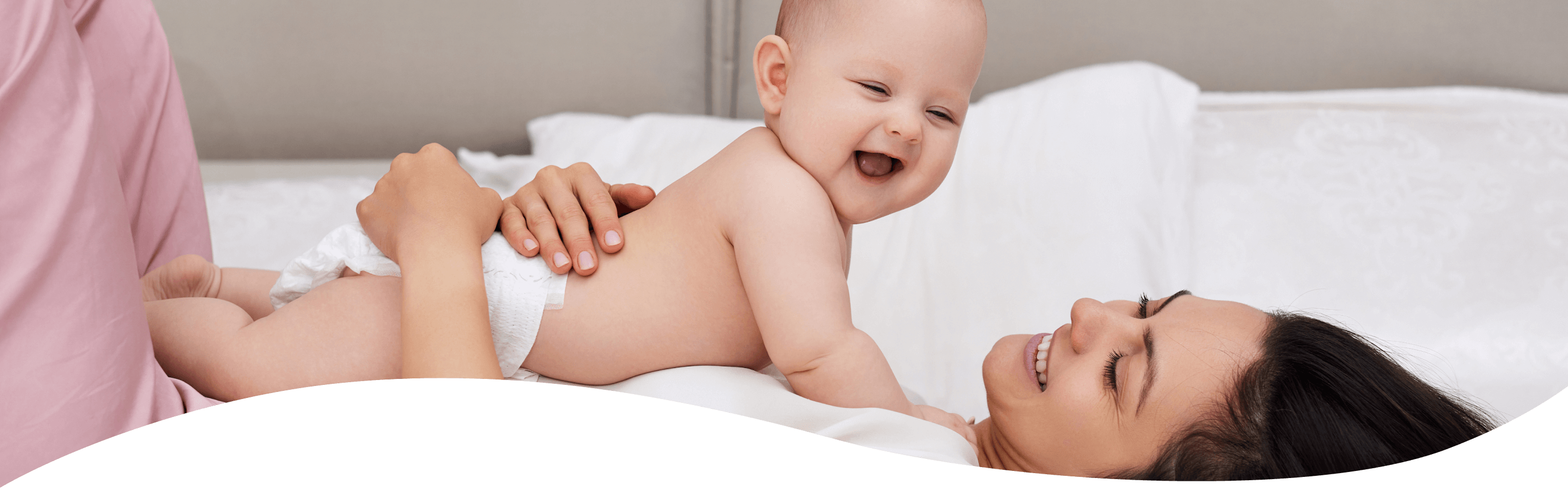 Banner de servicio de comodidad de pa&ntilde;ales para beb&eacute;s Helpmate